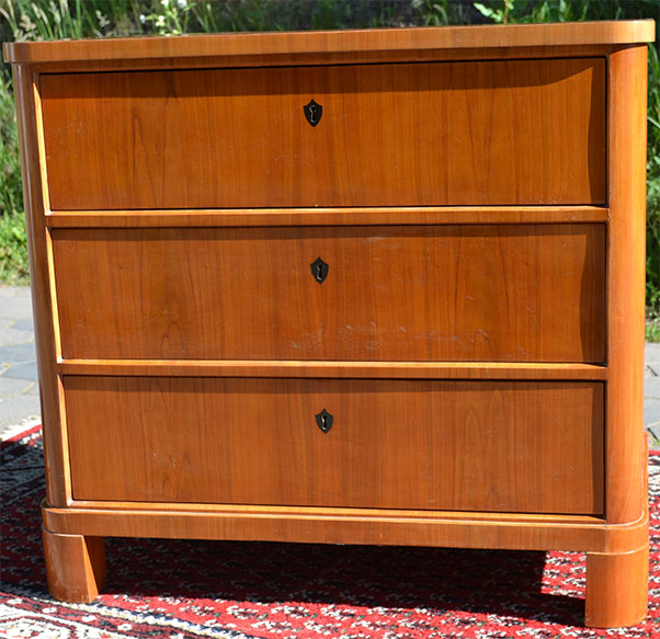 Biedermeier Kommode aus Kirschholz - Antiquitäten und Möbelbau Jörg Wedler